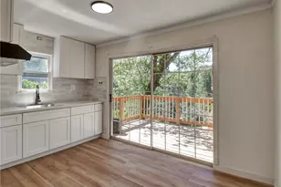 29219 Lyon Dr, Cedar Glen, CA 92321 - Photo 5