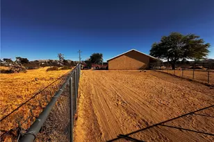 6781 Palisade Way, Yucca Valley, CA 92284 - Photo 23