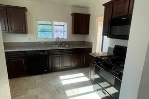 1326 W 98th, Los Angeles, CA 90044 - Photo 15