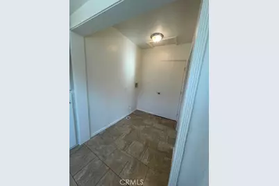 1326 W 98th, Los Angeles, CA 90044 - Photo 31