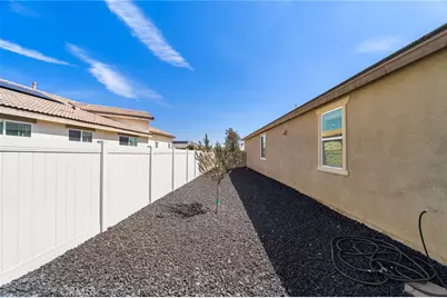 18068 Milkweed, San Bernardino, CA 92407 - Photo 35