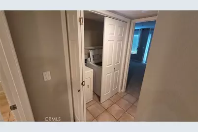 1015 La Terraza #304, Corona, CA 92879 - Photo 5