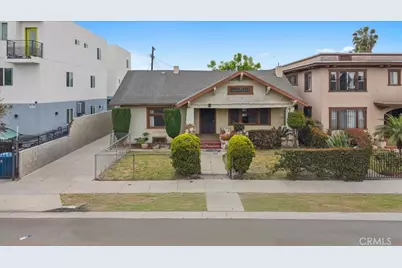 872 W 47th Street, Los Angeles, CA 90037 - Photo 37