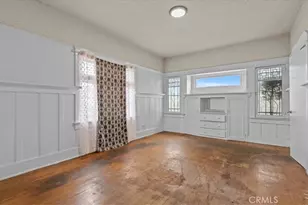 872 W 47th St, Los Angeles, CA 90037 - Photo 9