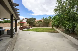 13760 Meadow Ct, Fontana, CA 92337 - Photo 27