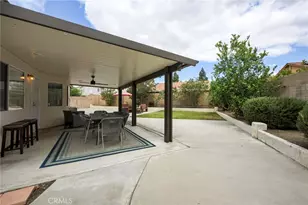 13760 Meadow Ct, Fontana, CA 92337 - Photo 25