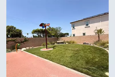 196 Bonita, Rialto, CA 92376 - Photo 27