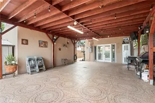 9549 Mallison, South Gate, CA 90280 - Photo 23