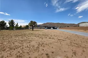 24236 Cahuilla Rd, Apple Valley, CA 92307 - Photo 1