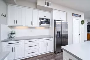 1520 Dianne, Corona, CA 92881 - Photo 17