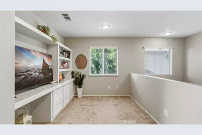 16175 Blue Haven Court, Riverside, CA 92503 - Photo 21