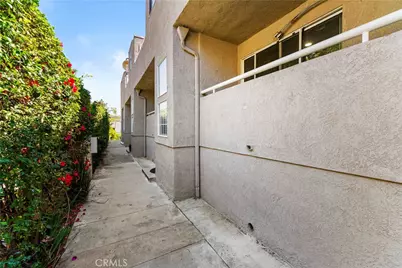 2101 Glenada Avenue #2, Montrose, CA 91020 - Photo 25