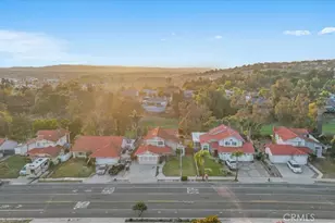 1369 Cresta Rd, Corona, CA 92879 - Photo 41