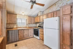 1525 W Oakland, Hemet, CA 92543 - Photo 9