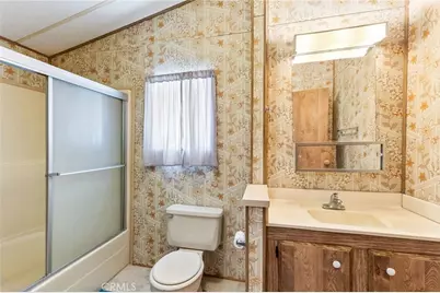 1525 W Oakland #27, Hemet, CA 92543 - Photo 15