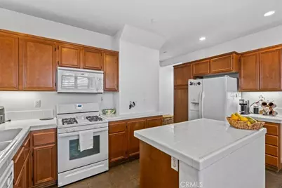 27903 Cactus, Moreno Valley, CA 92555 - Photo 7