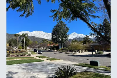 2351 Sunfield, Upland, CA 91784 - Photo 33