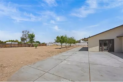 9030 Roble, Hesperia, CA 92345 - Photo 33