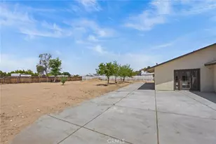 9030 Roble, Hesperia, CA 92345 - Photo 33