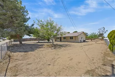 9030 Roble, Hesperia, CA 92345 - Photo 35