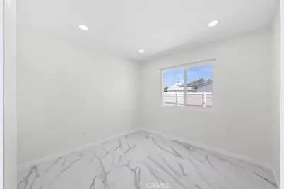 9030 Roble, Hesperia, CA 92345 - Photo 21