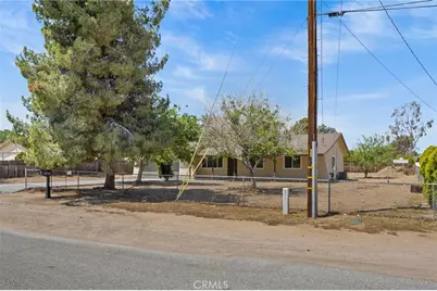 9030 Roble, Hesperia, CA 92345 - Photo 3