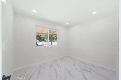 9030 Roble, Hesperia, CA 92345 - Photo 23