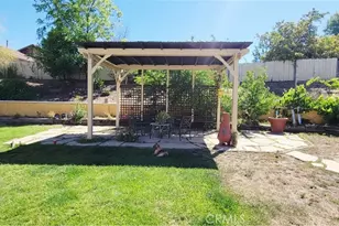 11051 Estacia, Yucaipa, CA 92399 - Photo 17