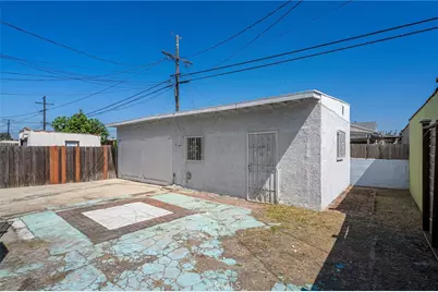 753 W 104th Street, Los Angeles, CA 90044 - Photo 19