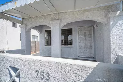 753 W 104th Street, Los Angeles, CA 90044 - Photo 27