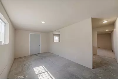 753 W 104th Street, Los Angeles, CA 90044 - Photo 25