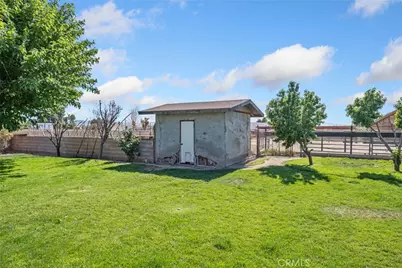8758 Deep Creek, Apple Valley, CA 92308 - Photo 25
