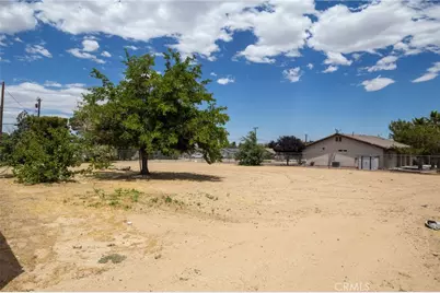 18845 Madrone, Hesperia, CA 92345 - Photo 31