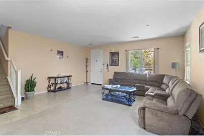 16362 Gala, Fontana, CA 92337 - Photo 5