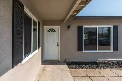 109 S Joyce Avenue, Rialto, CA 92376 - Photo 5