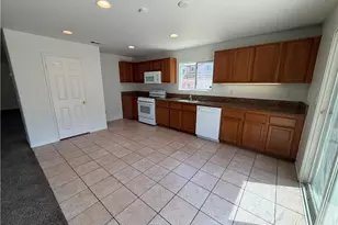 33963 Petunia St, Murrieta, CA 92563 - Photo 9