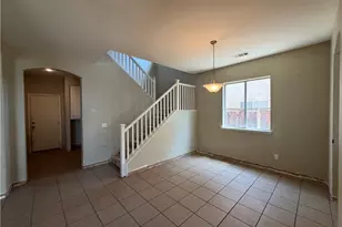 16183 Blue Haven Ct, Riverside, CA 92503 - Photo 11