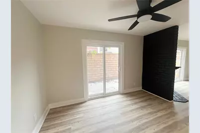 6060 Oak Street #E, Huntington Park, CA 90255 - Photo 9