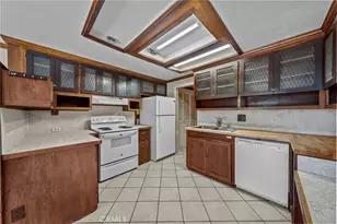 579 E 40th, San Bernardino, CA 92404 - Photo 11
