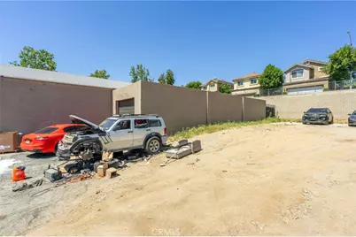 2879 Main, Riverside, CA 92501 - Photo 31