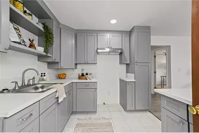 308 N Pasadena Avenue, Azusa, CA 91702 - Photo 15