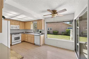 13219 Village 13, Camarillo, CA 93012 - Photo 9