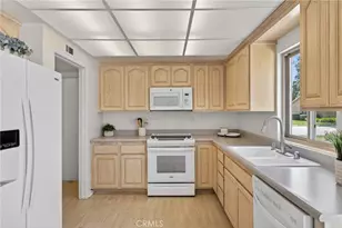 13219 Village 13, Camarillo, CA 93012 - Photo 15