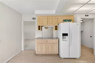 13219 Village 13, Camarillo, CA 93012 - Photo 11