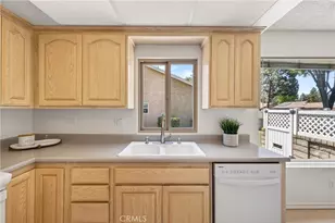 13219 Village 13, Camarillo, CA 93012 - Photo 11