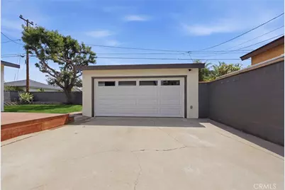 2260 Gondar Avenue, Long Beach, CA 90815 - Photo 41