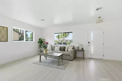 2260 Gondar Avenue, Long Beach, CA 90815 - Photo 7