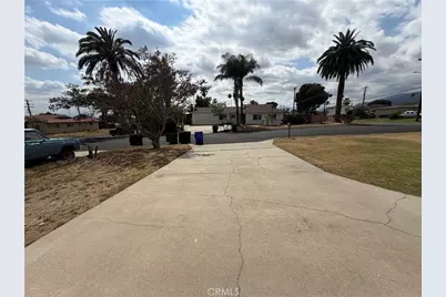 5611 Golondrina Drive, San Bernardino, CA 92404 - Photo 9