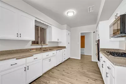 651 Buena Vista Parkway, Hemet, CA 92543 - Photo 11