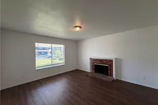 385 Burr St, Corona, CA 92882 - Photo 5